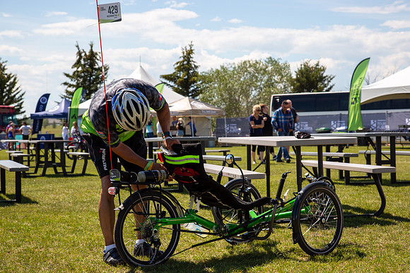 2-BIKE - RIDERS FIXING BIKES-11