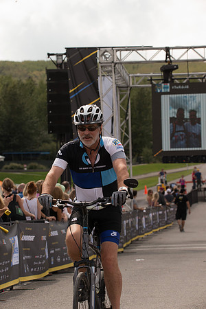 FINISH LINE CROSSING --3251