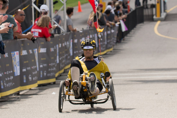 FINISH LINE CROSSING --3210