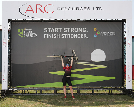 HERO WALL - POWERED BY ARC-872