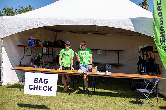 2-VOLUNTEERS-1