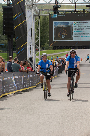 FINISH LINE CROSSING --3605
