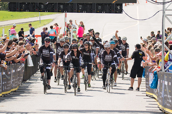 FINISH LINE CROSSING --2544