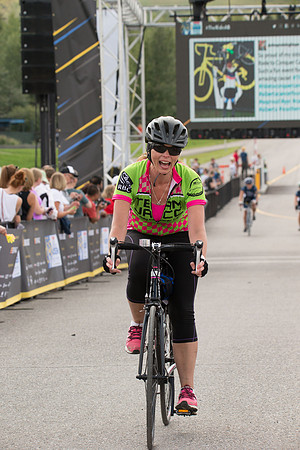 FINISH LINE CROSSING --3378