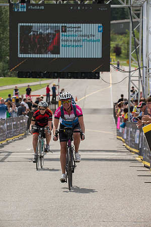 FINISH LINE CROSSING --4013