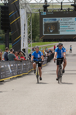 FINISH LINE CROSSING --3604
