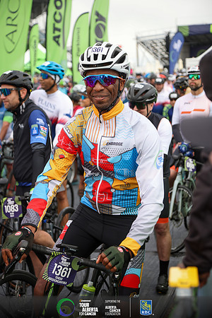 2-RIDERS LEAVING OC-251