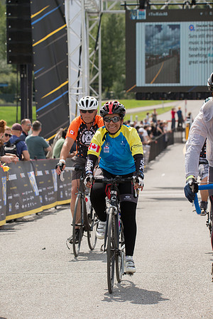 FINISH LINE CROSSING --3899