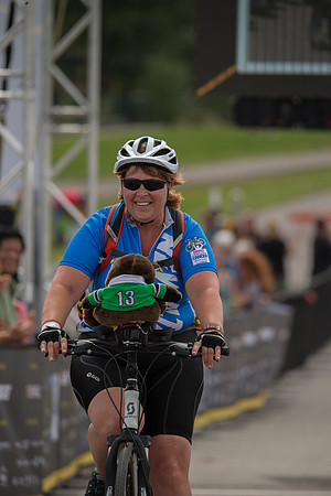 FINISH LINE CROSSING --4759
