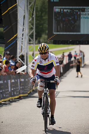 FINISH LINE CROSSING --2788