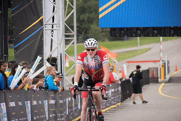 FINISH LINE CROSSING --1558