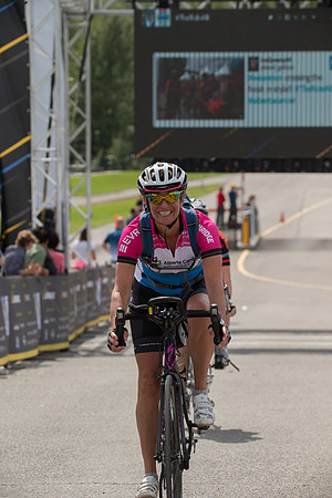 FINISH LINE CROSSING --4019