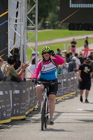 FINISH LINE CROSSING --4008