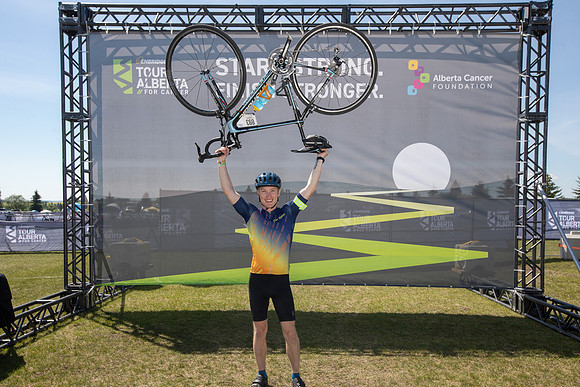 HW - TOUR ALBERTA FOR CANCER-931