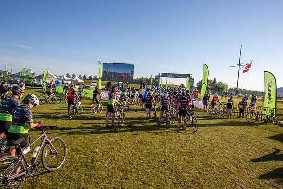 CAMP - RIDERS LEAVING-139