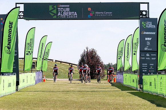 FL - TOUR ALBERTA FOR CANCER-132