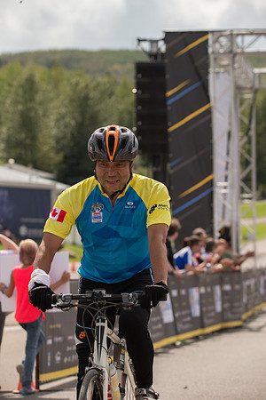 FINISH LINE CROSSING --4702