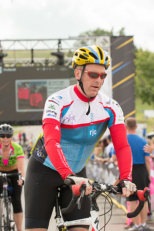 FINISH LINE CROSSING --3377