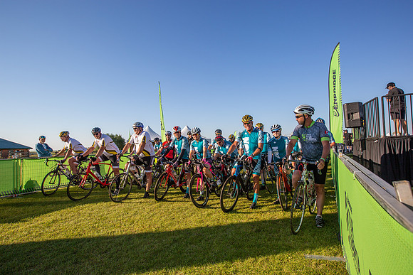 CAMP - RIDERS LEAVING-60
