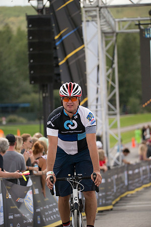 FINISH LINE CROSSING --3184
