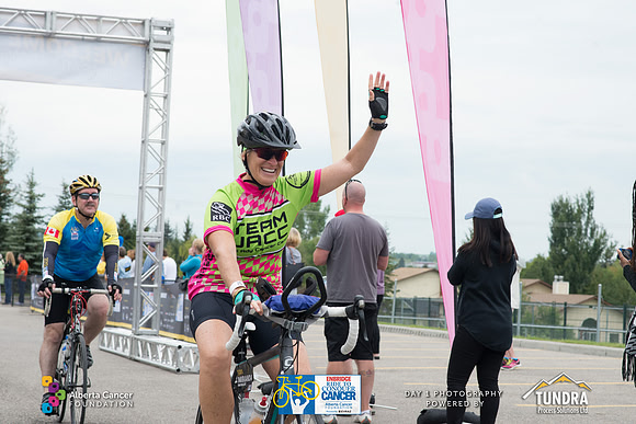DAY 1- TheRideAB- h-8397