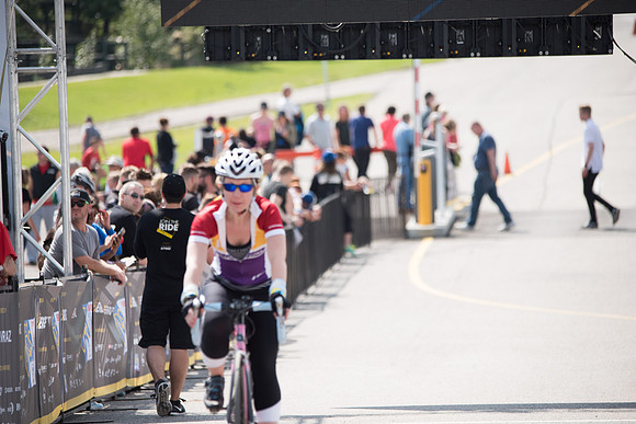 FINISH LINE CROSSING --3376