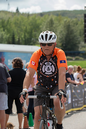 FINISH LINE CROSSING --3912