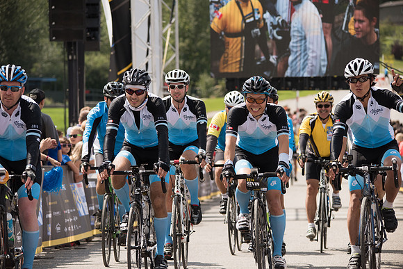 FINISH LINE CROSSING --2329