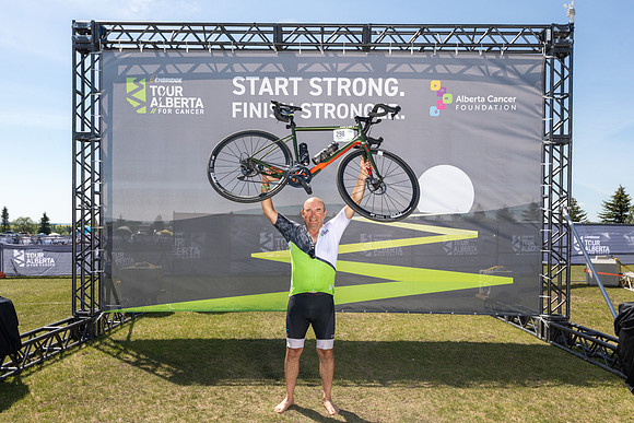 HW - TOUR ALBERTA FOR CANCER-987