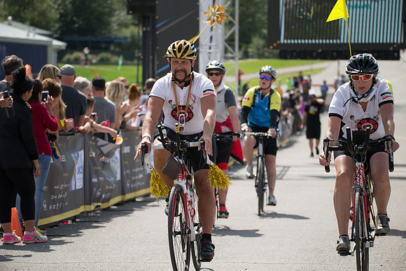 FINISH LINE CROSSING --3067