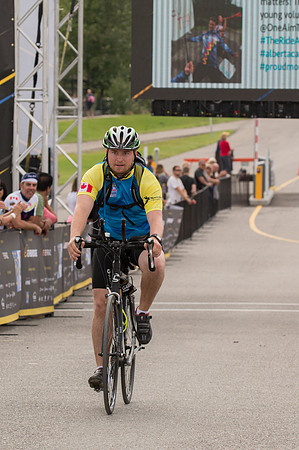 FINISH LINE CROSSING --4402