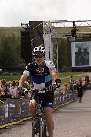 FINISH LINE CROSSING --3251