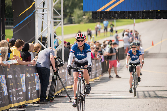 FINISH LINE CROSSING --2312