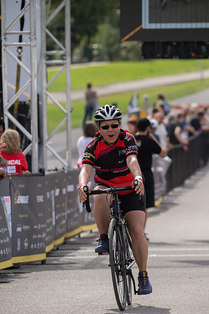 FINISH LINE CROSSING --3631