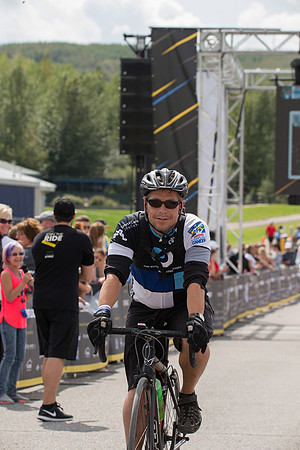 FINISH LINE CROSSING --3711