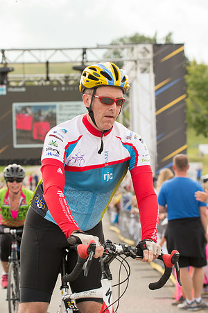 FINISH LINE CROSSING --3376