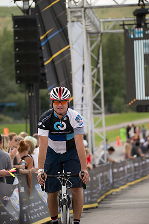 FINISH LINE CROSSING --3182