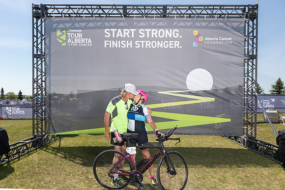 HW - TOUR ALBERTA FOR CANCER-960