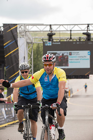 FINISH LINE CROSSING --4465