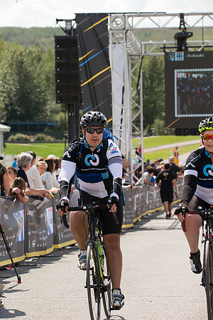 FINISH LINE CROSSING --2505
