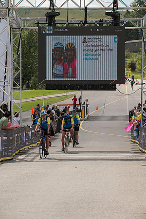 FINISH LINE CROSSING --4113