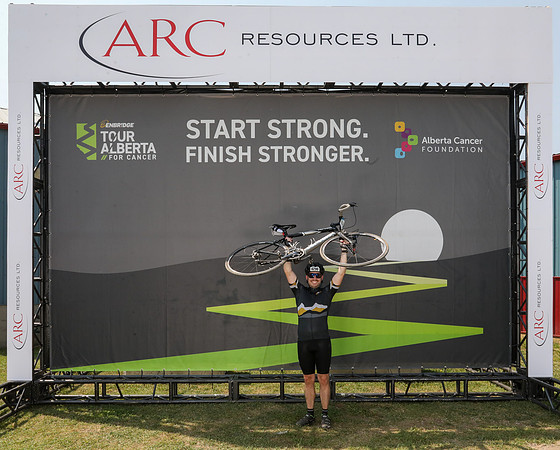 HERO WALL - POWERED BY ARC-842