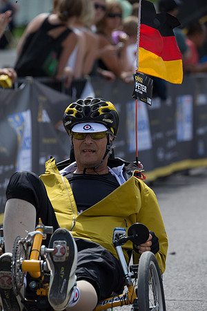 FINISH LINE CROSSING --3215