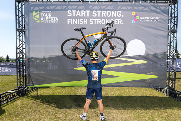 HW - TOUR ALBERTA FOR CANCER-879