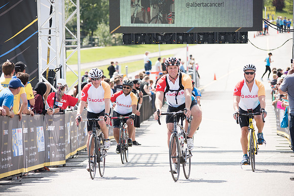 FINISH LINE CROSSING --3353