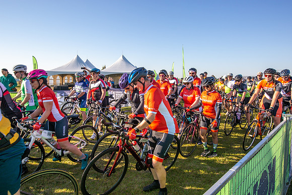 CAMP - RIDERS LEAVING-128