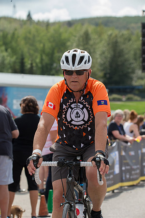 FINISH LINE CROSSING --3913