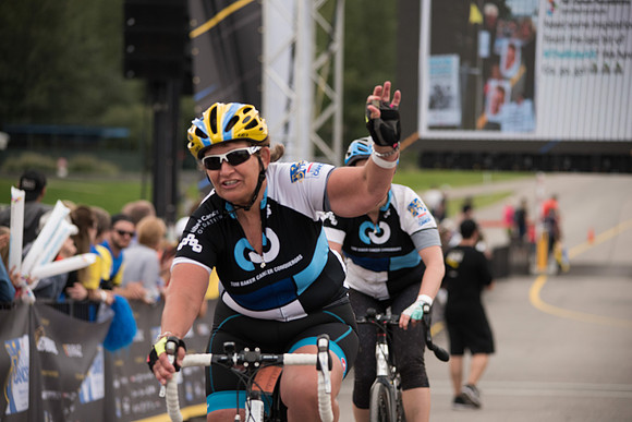 FINISH LINE CROSSING --2768