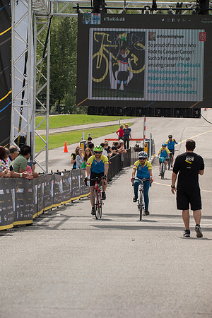 FINISH LINE CROSSING --4366