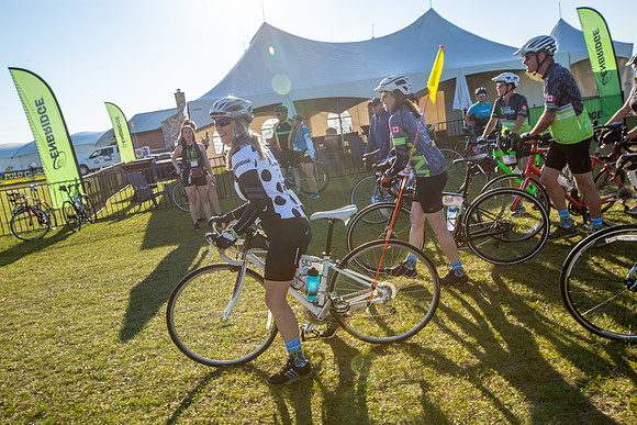 CAMP - RIDERS LEAVING-151